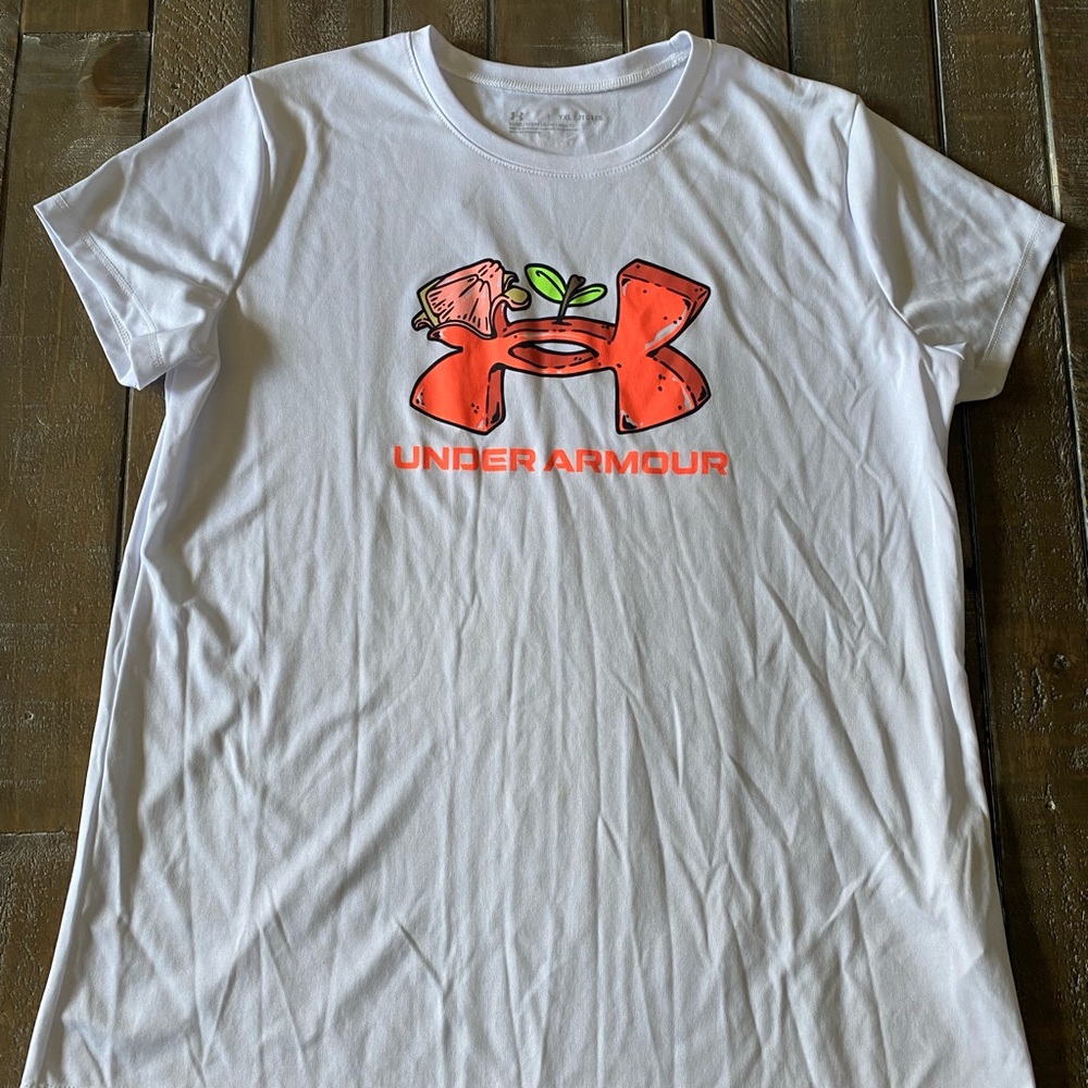 Kid Youth Under Armour Graphic T-shirt.